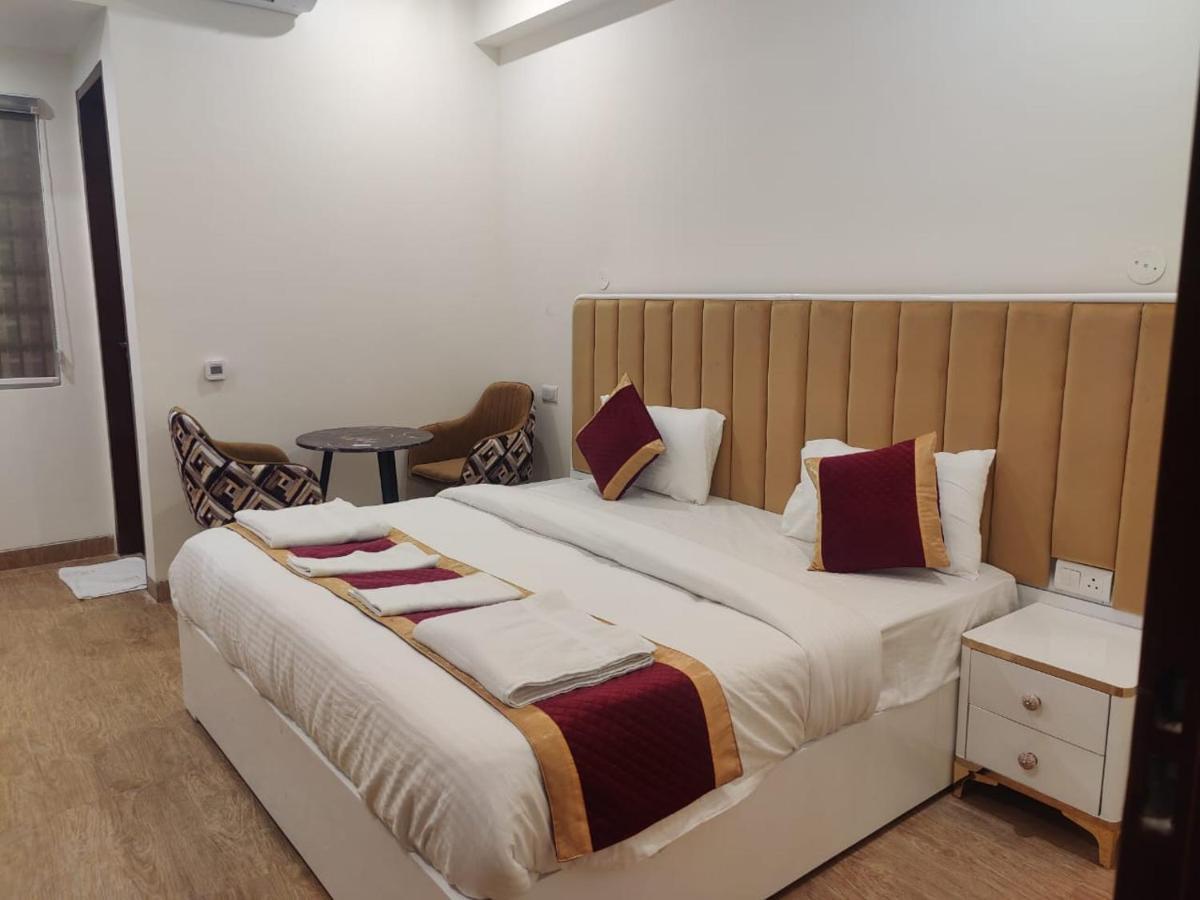Amahi Inn Gurgaon Exterior photo