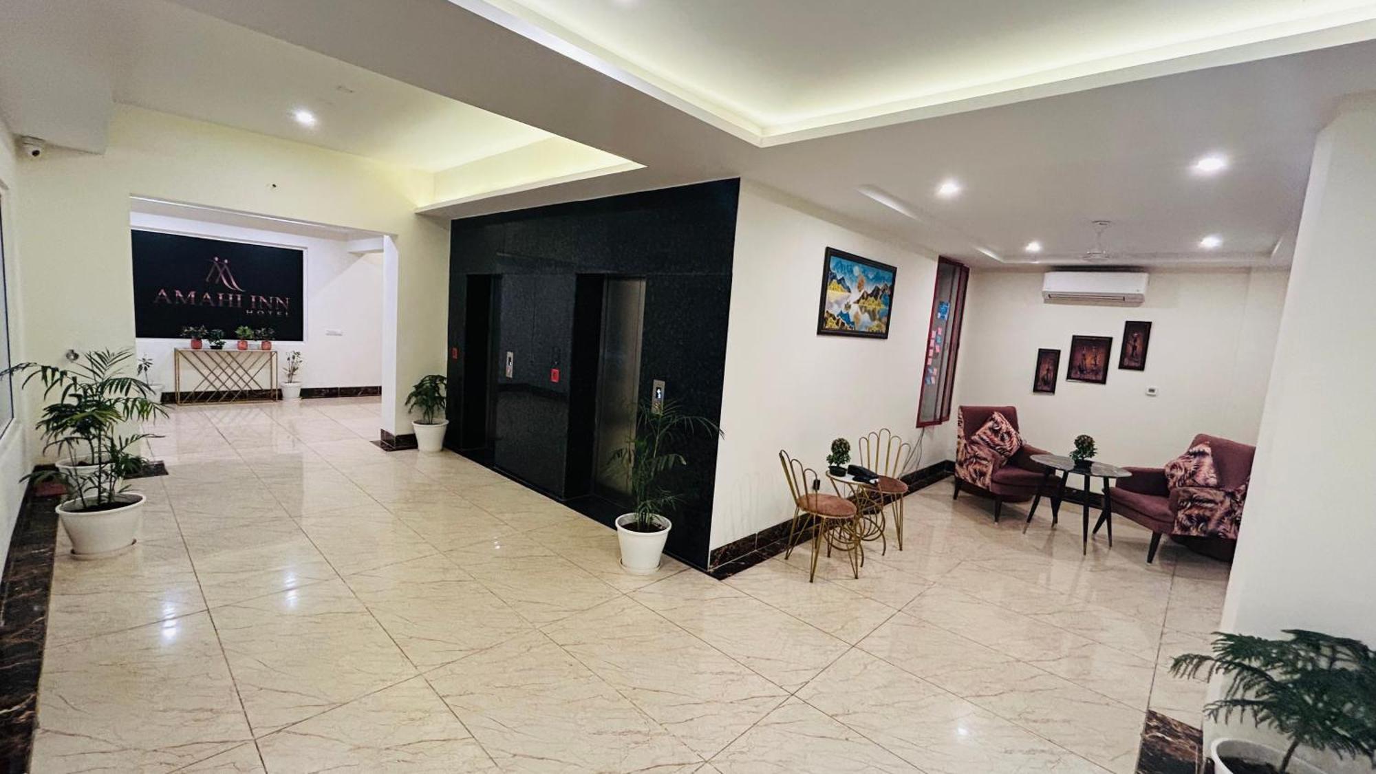 Amahi Inn Gurgaon Exterior photo